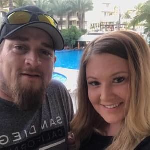 Meet your Posher, Dayna